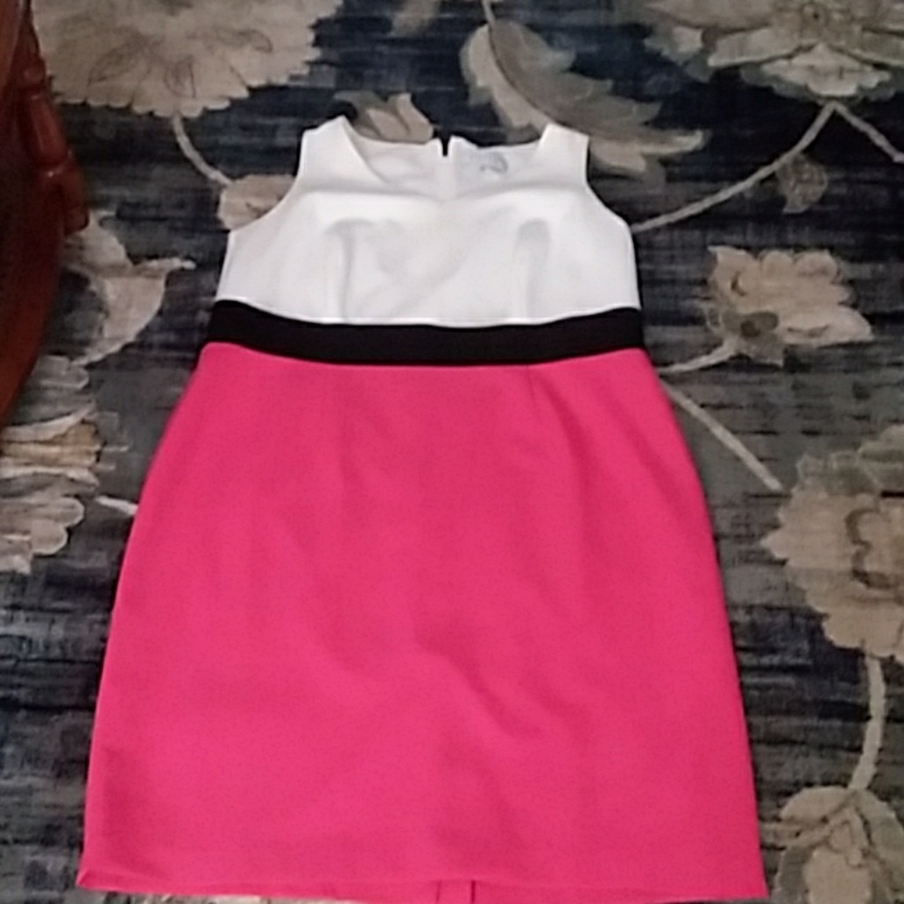 Sleeveless dress!